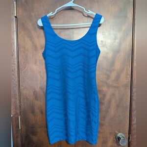 Blue Sleeveless Chevron Dress
